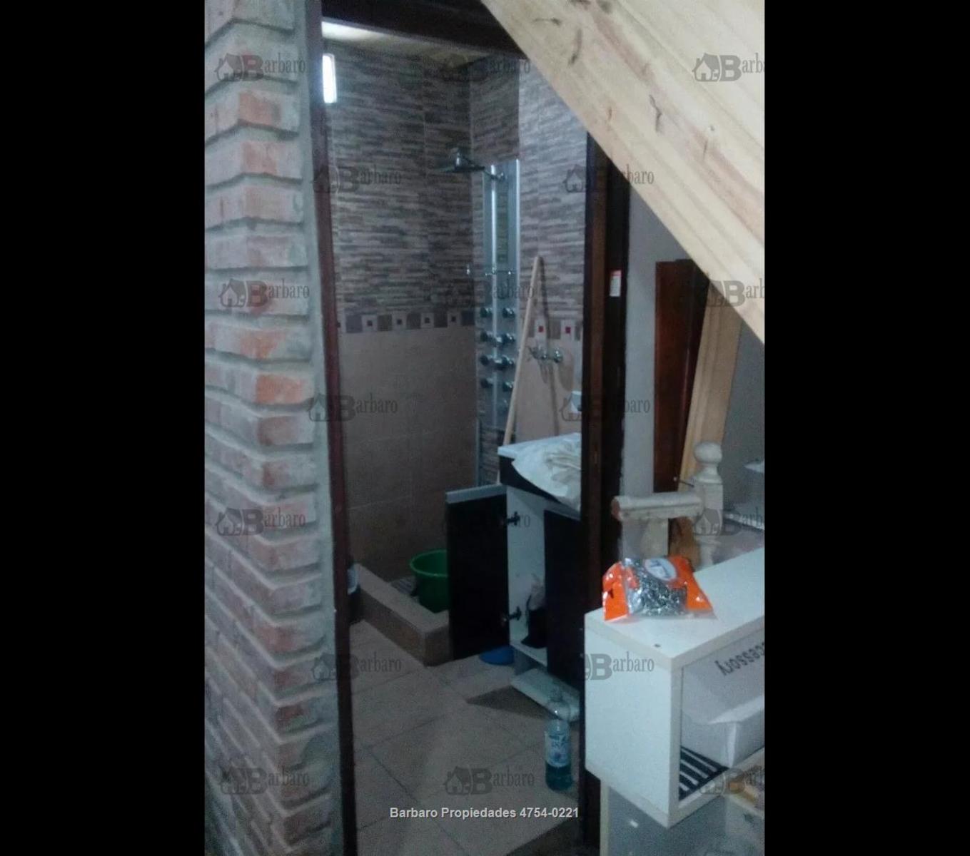 LOBOS  1100 · San Martín — foto 3