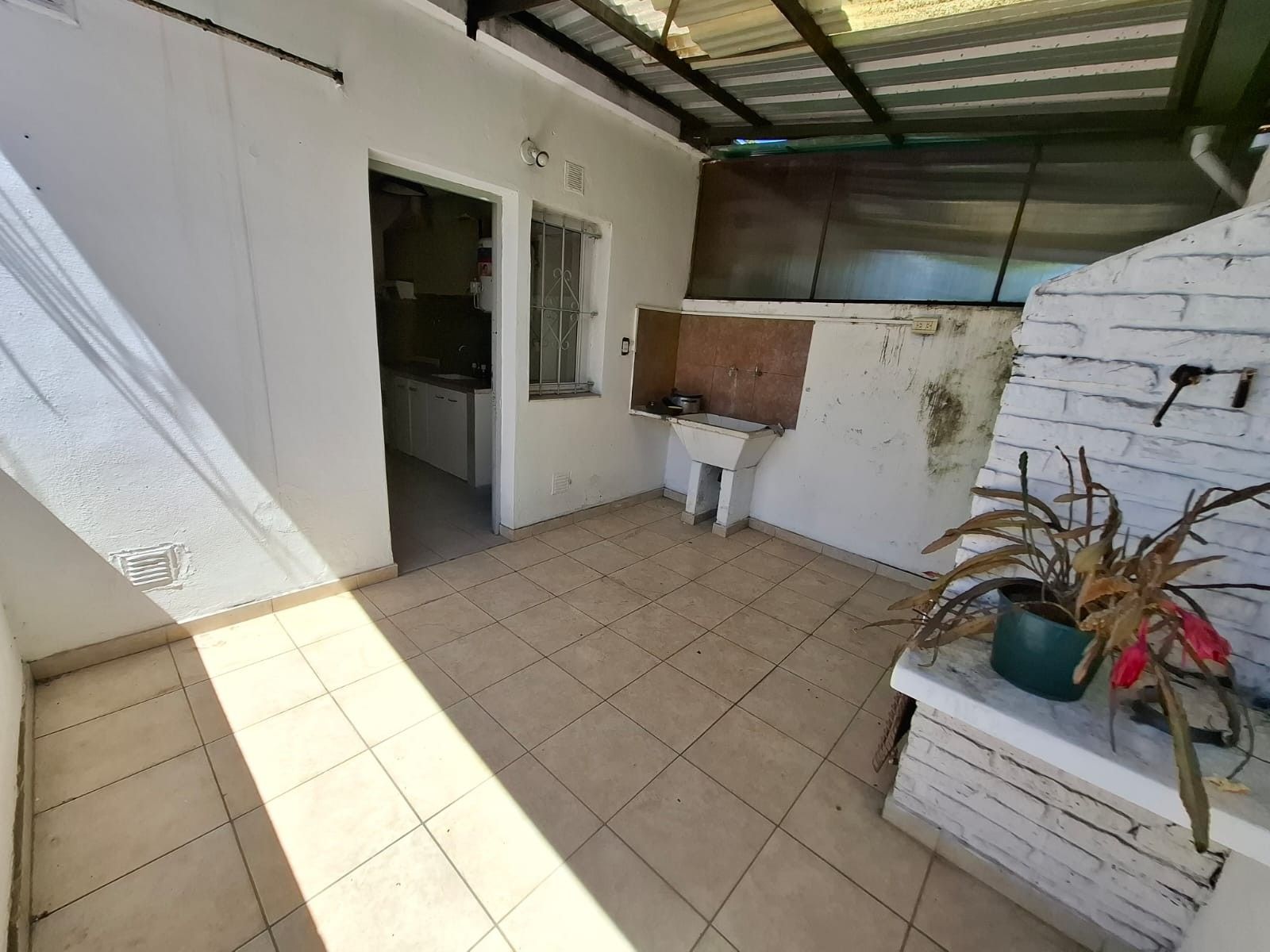 Brandsen al 800 · Ituzaingó — foto 11