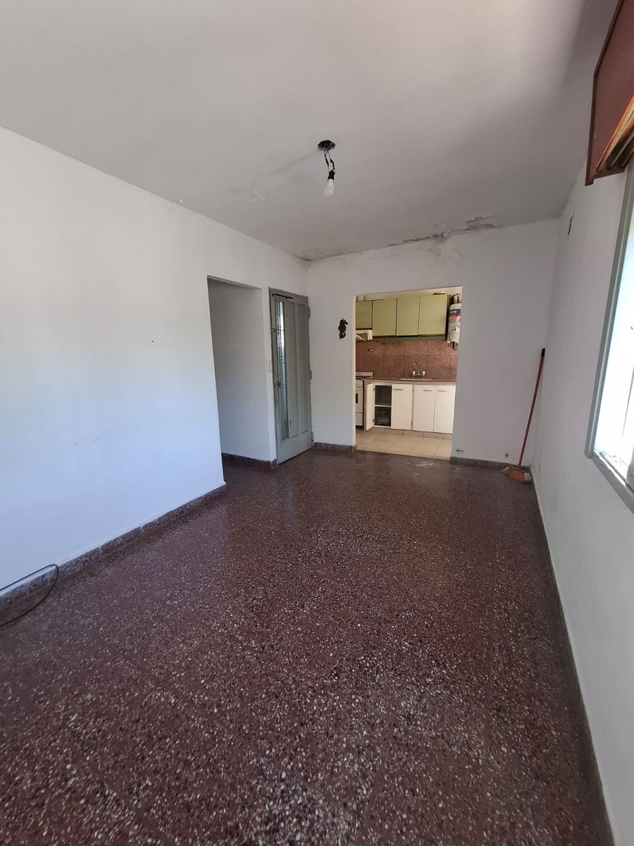 Brandsen al 800 · Ituzaingó — foto 15