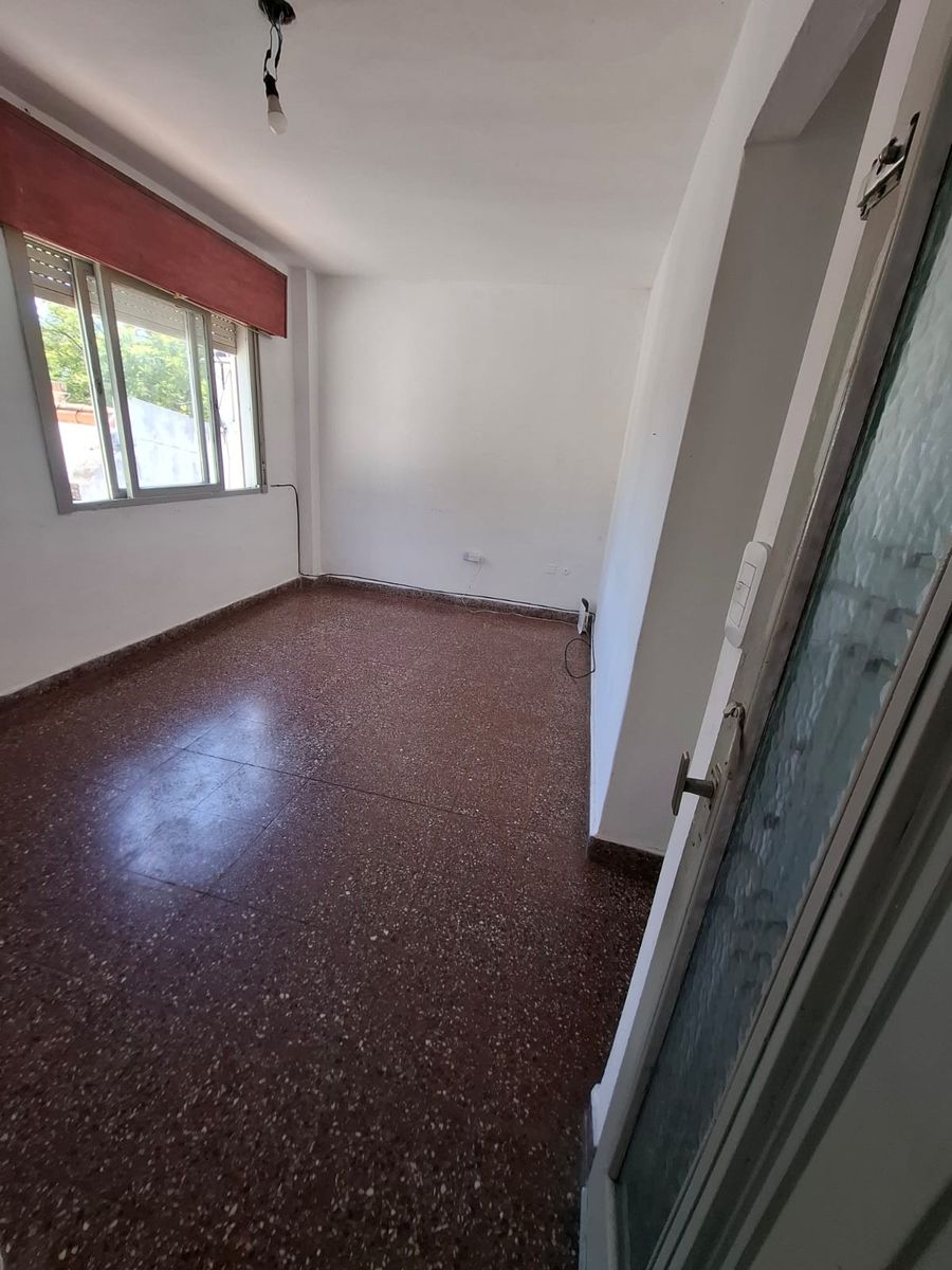 Brandsen al 800 · Ituzaingó — foto 20