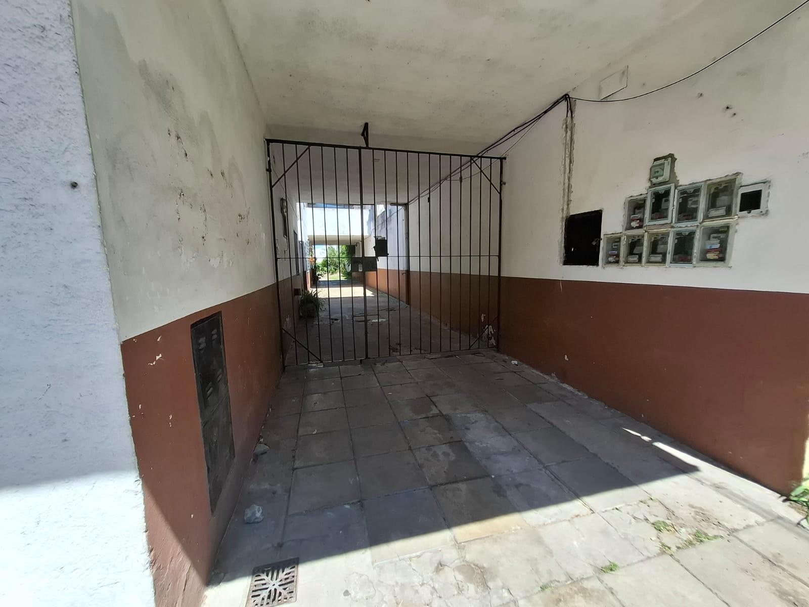 Brandsen al 800 · Ituzaingó — foto 4