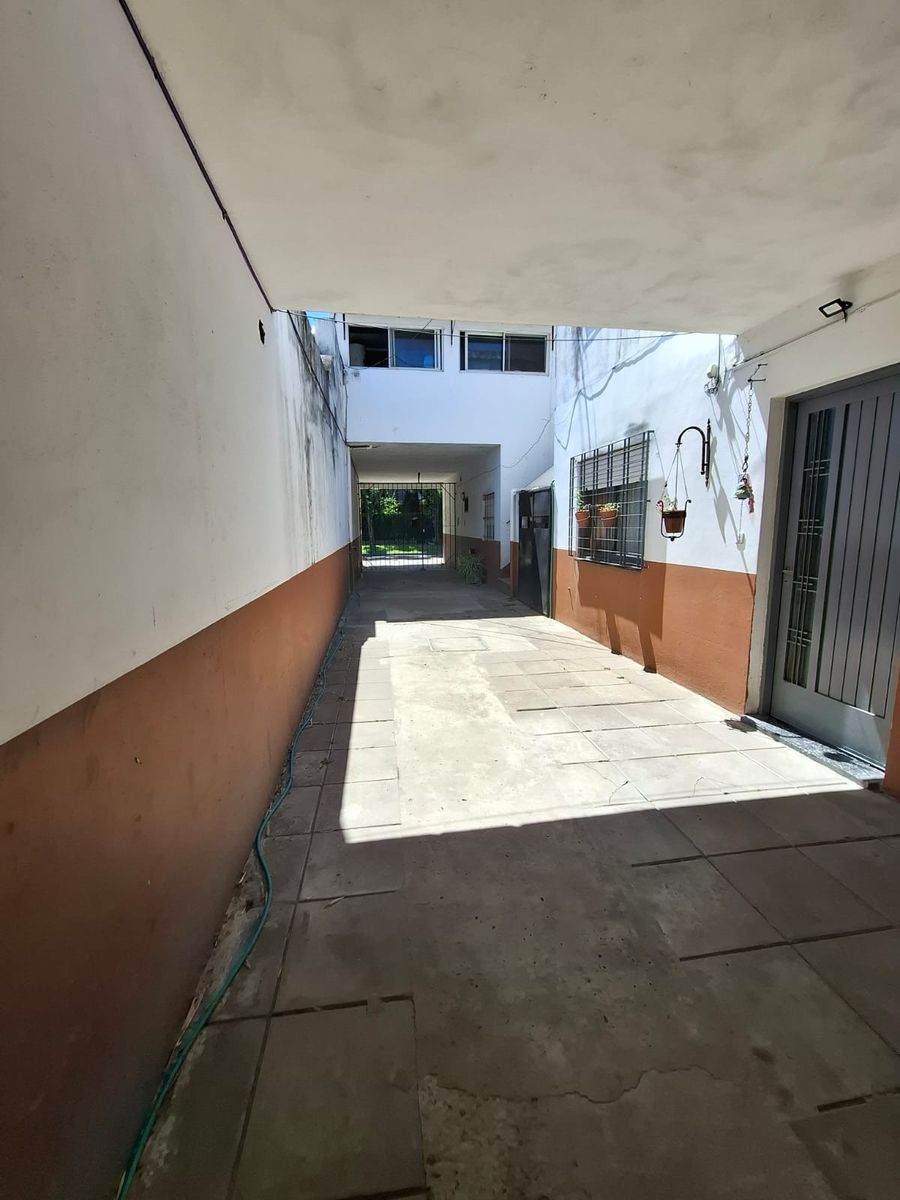 Brandsen al 800 · Ituzaingó — foto 7