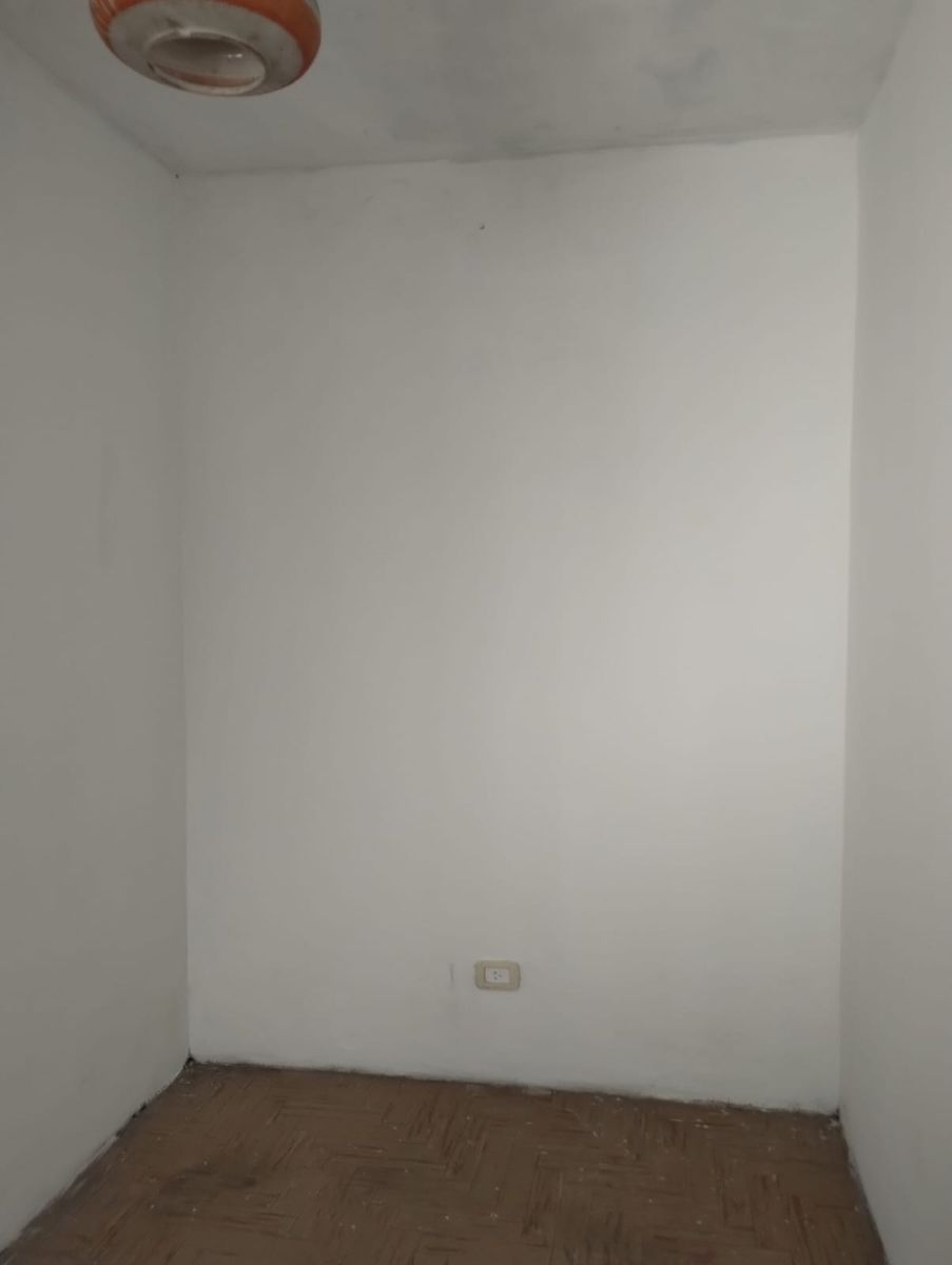 Tuyutí 1094 · Lanús — foto 7