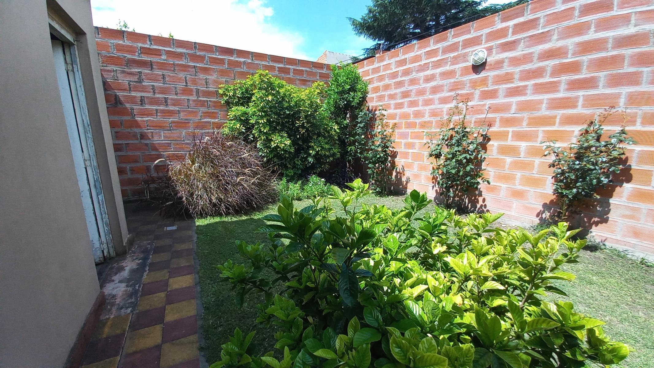 WARNES 1600 · Lanús — foto 26