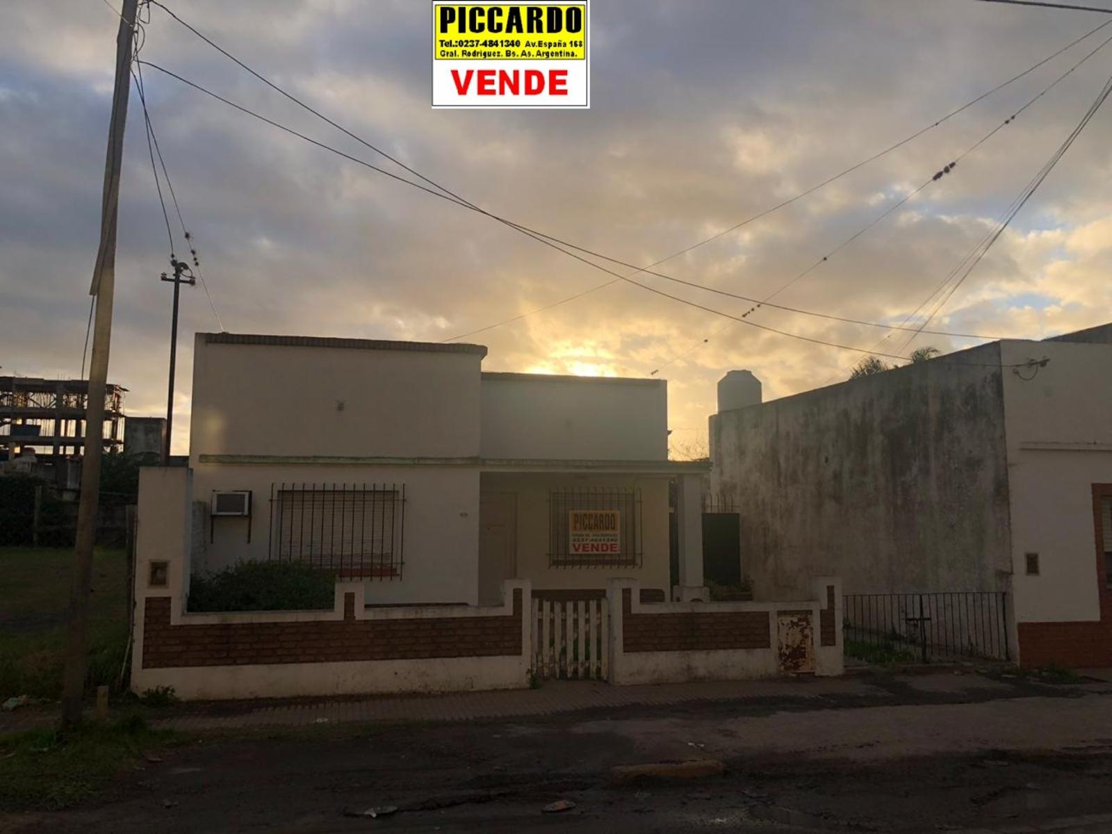 CASA EN VENTA ZONA URBANA NORTE REF. BR63 GRAL. RODRÍGUEZ PICCARDO.