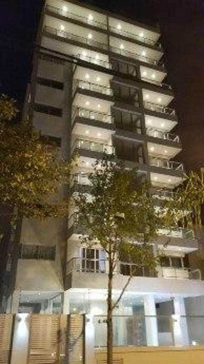 Importante Depto. De 2 Amb, al frente en Torre En Quilmes Centro