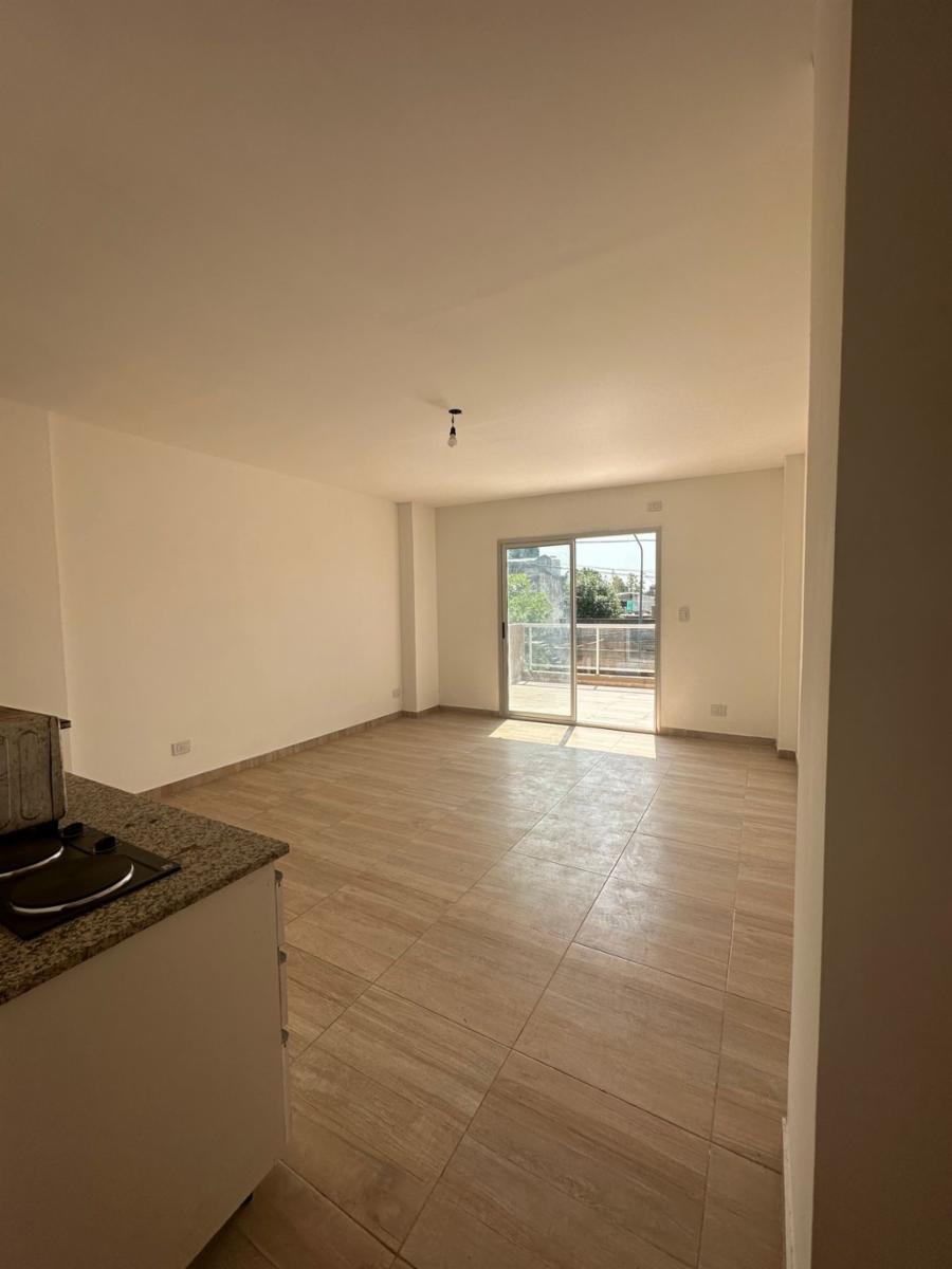 Delia 2175 · San Miguel — foto 3