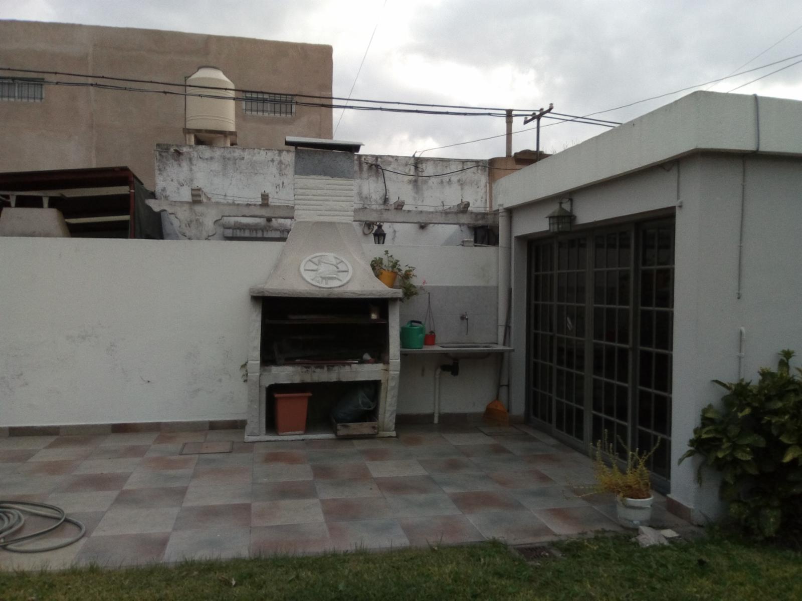 Castro Cambon al 300, Glew · Almirante Brown — foto 3