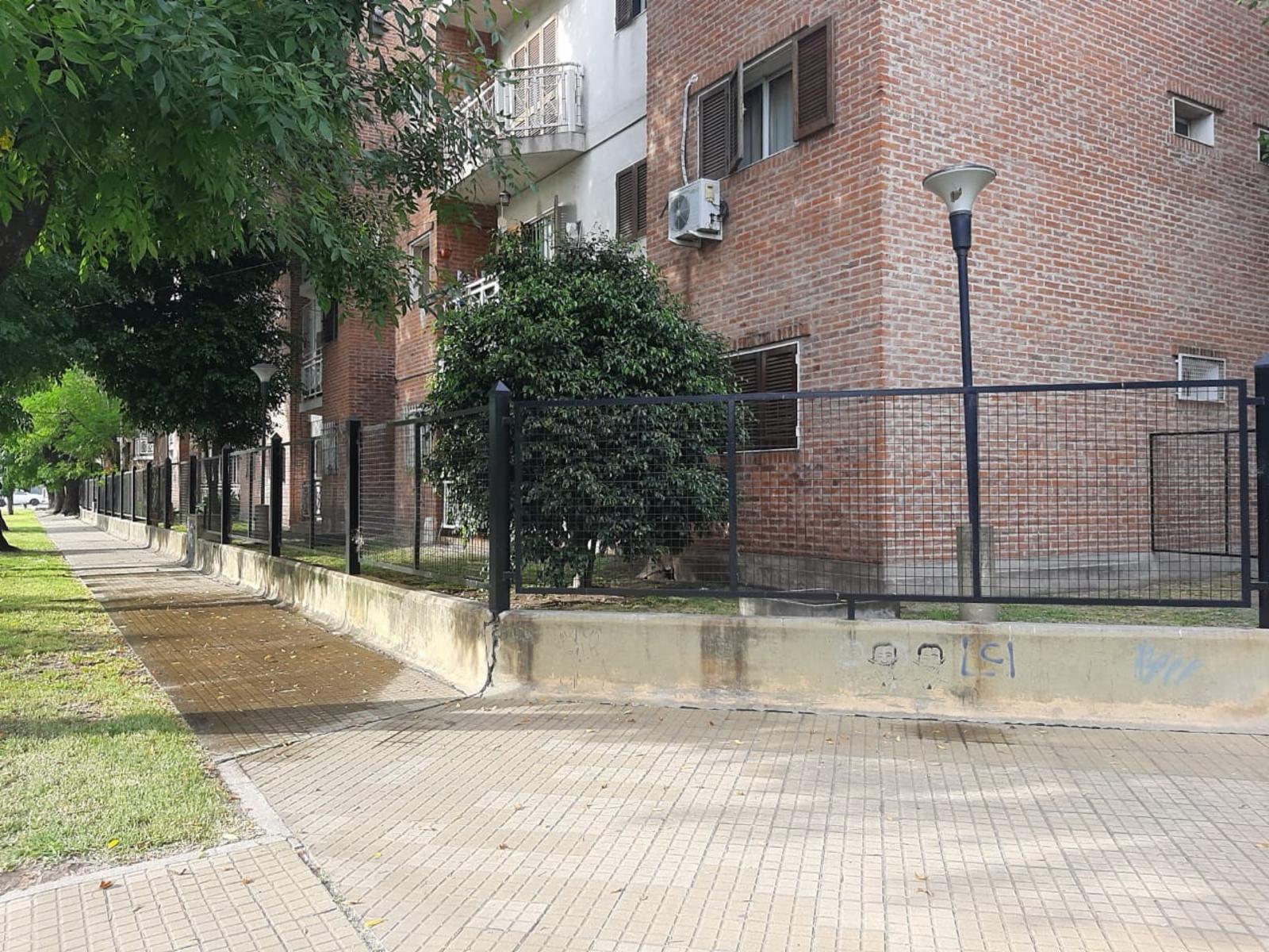 GARZON 153 · Esteban Echeverría — foto 3