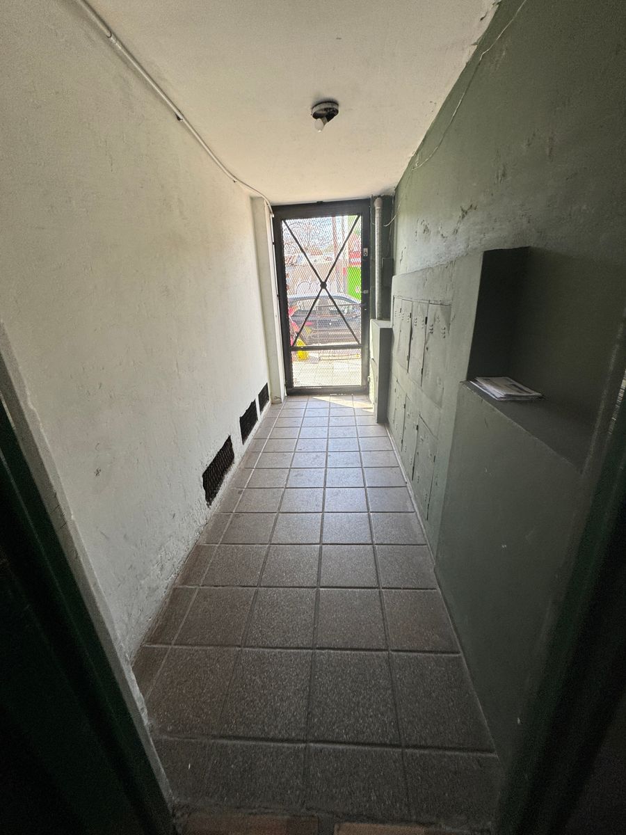 Salta 1019 · Almirante Brown — foto 3
