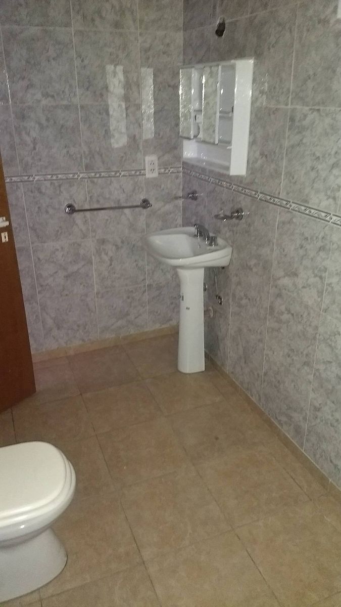 LUIS MARIA CAMPOS 1500 · Quilmes — foto 15