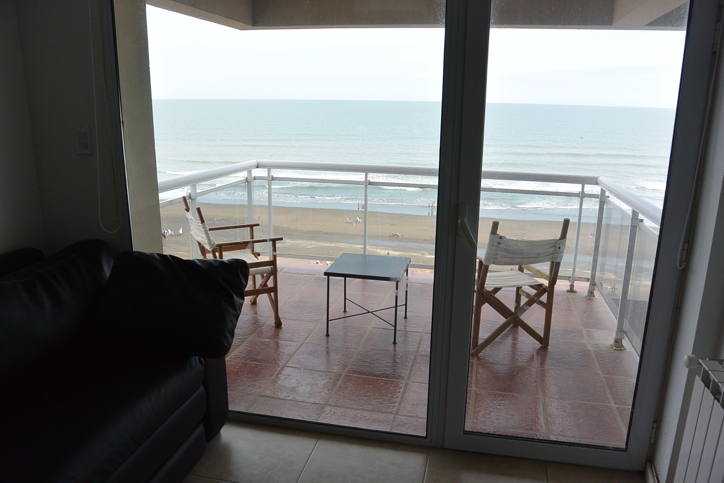Excelente departamento de 1 dormitorio Frente al mar, en Monte Hermoso.  Propiedad muy completa y con una espectacular vista al mar 
