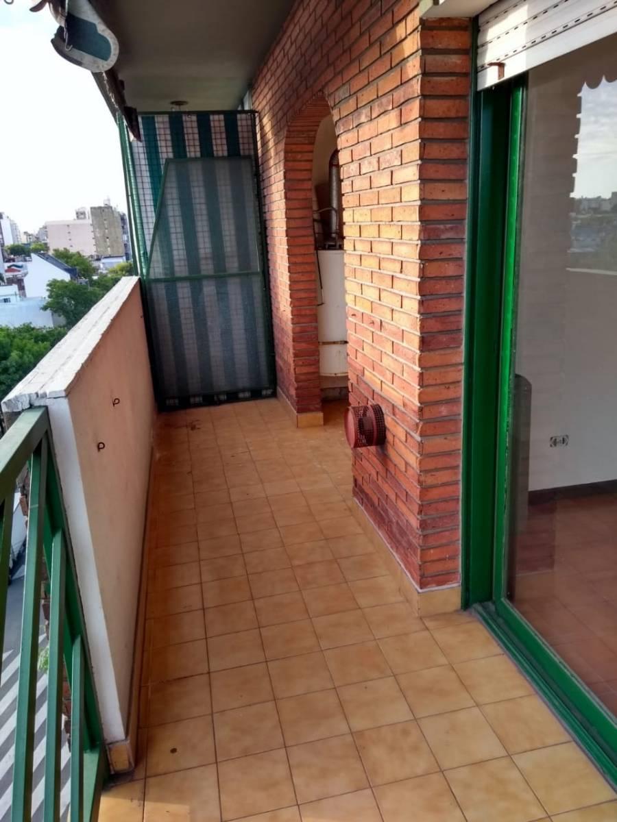 ENSENADA 400 · Floresta — foto 3