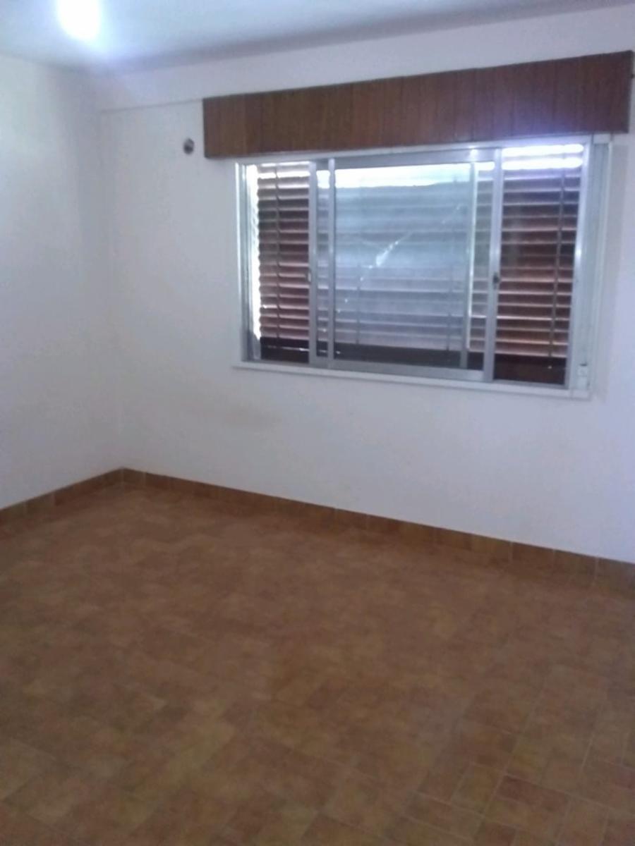 ALBERTI 1300 · Ituzaingó — foto 3
