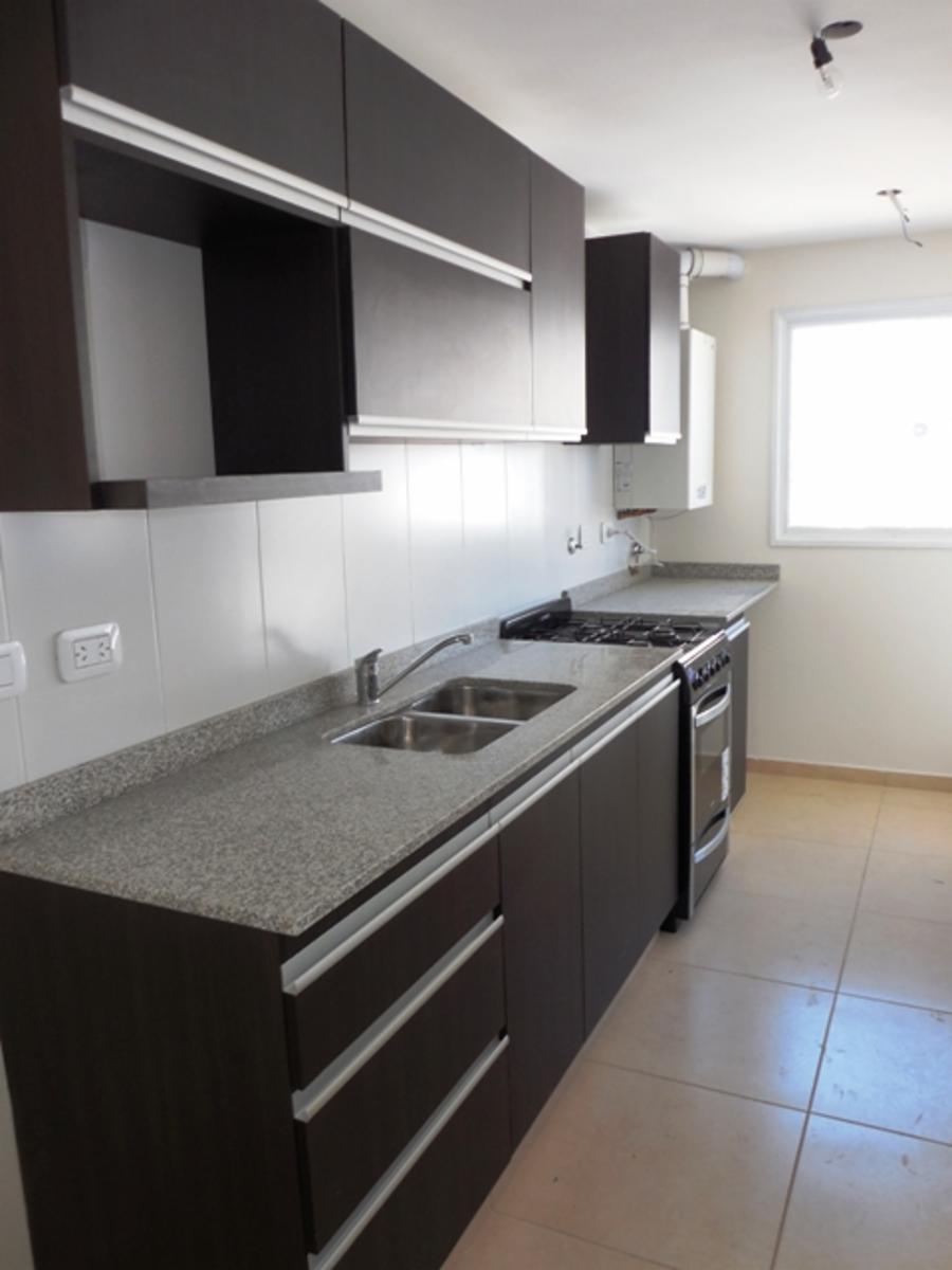 BELGRANO 1350 SEMIPISO DE 2 AMBIENTES CON COCHERA A ESTRENAR. · Lomas De Zamora — foto 4
