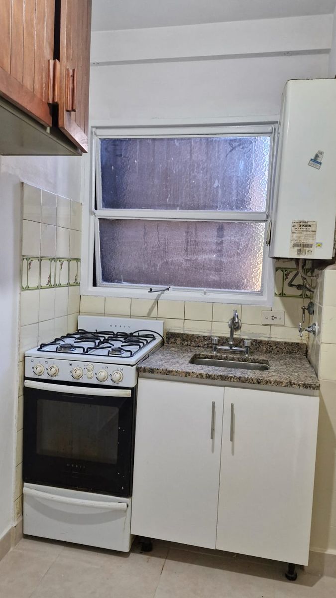 Tte. Gral Juan D. Peron 2200 · Balvanera — foto 4