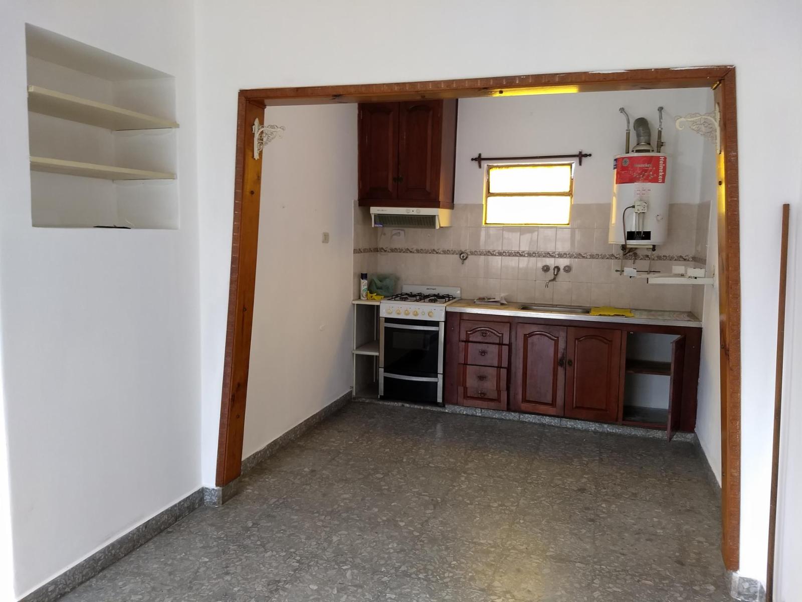 GENERAL PICO 1074 · La Matanza — foto 3