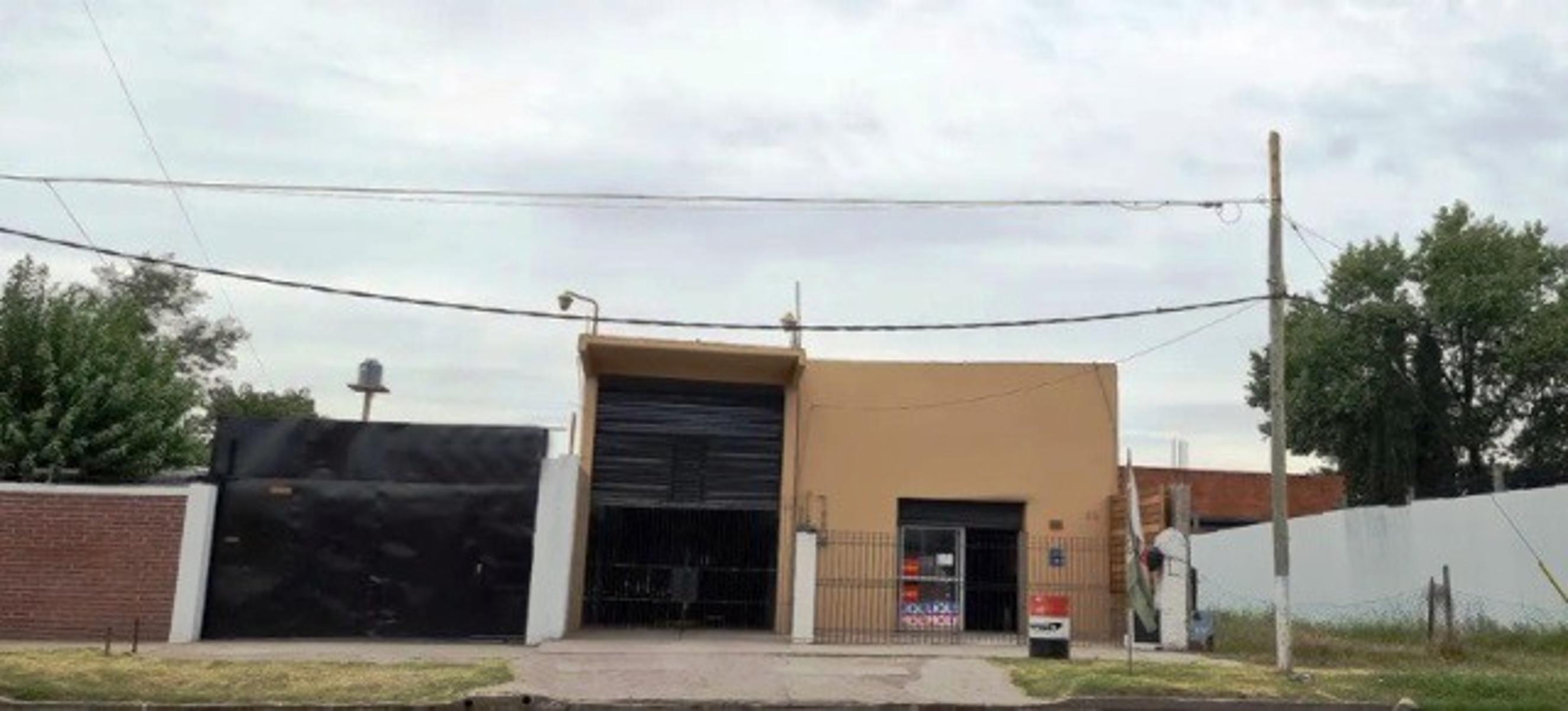 Galpon + vivienda en Esteban Echeverría