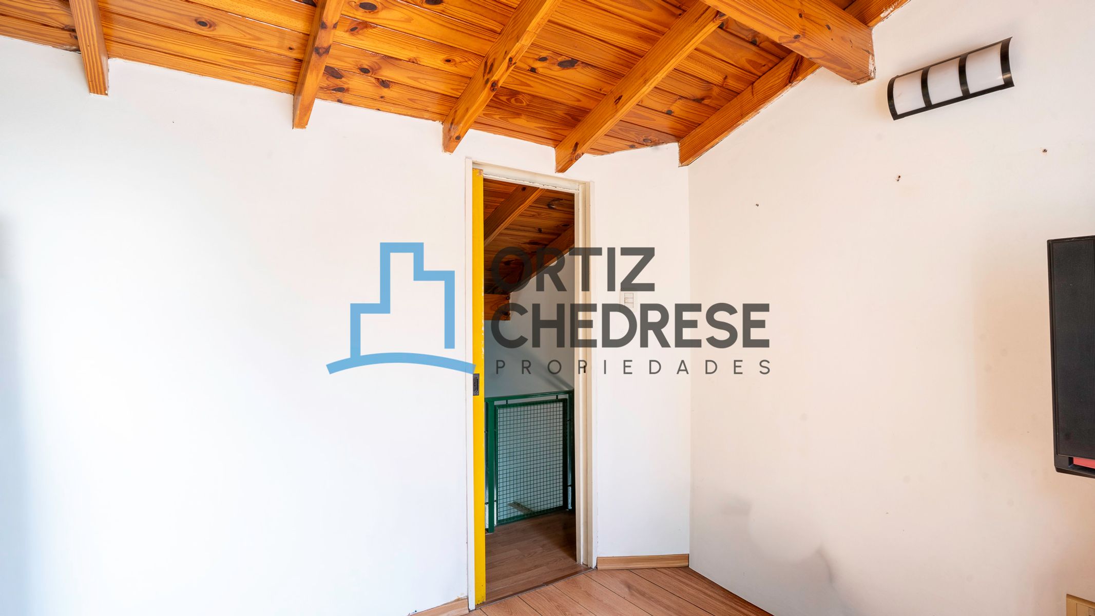 Remedios de Escalada de San Martín 7049 · Tres De Febrero — foto 17