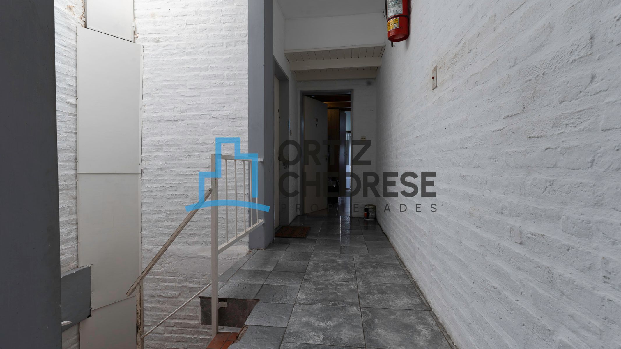 Remedios de Escalada de San Martín 7049 · Tres De Febrero — foto 21