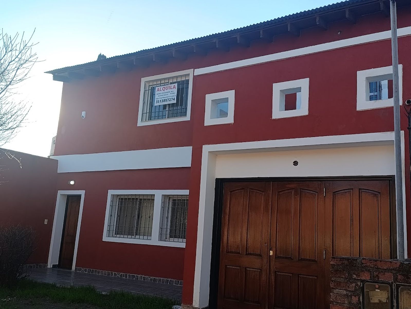 Alquiler Casa 4 dormitorios garage patio asador quincho z/Barrancas de Colina en Colinas de Vélez Sarsfield.