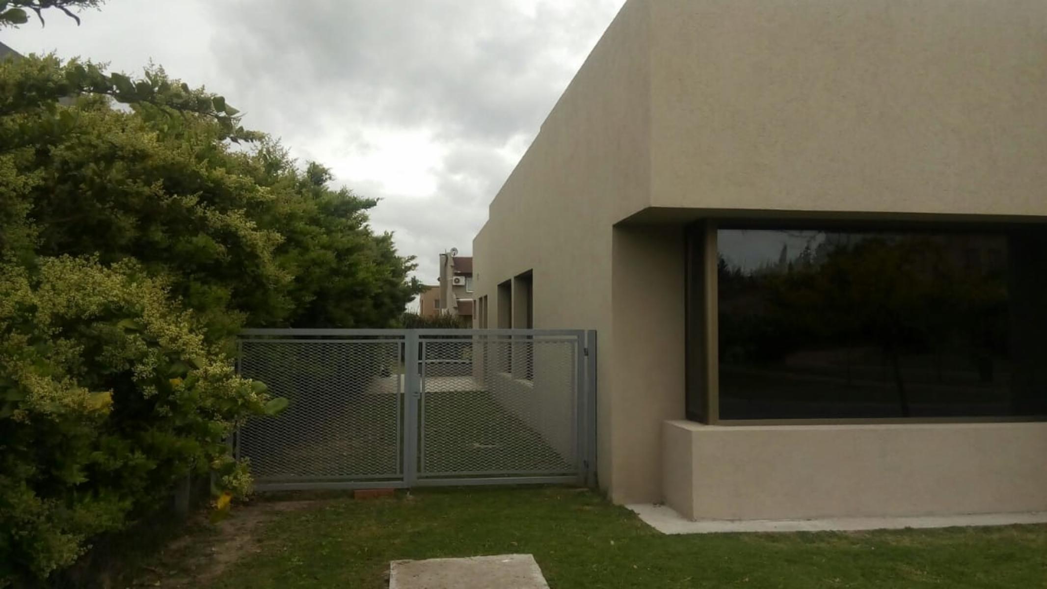 Aristóbulo del Valle 5155, B1622DEA Dique Luján, Provincia de Buenos Aires · Tigre — foto 4