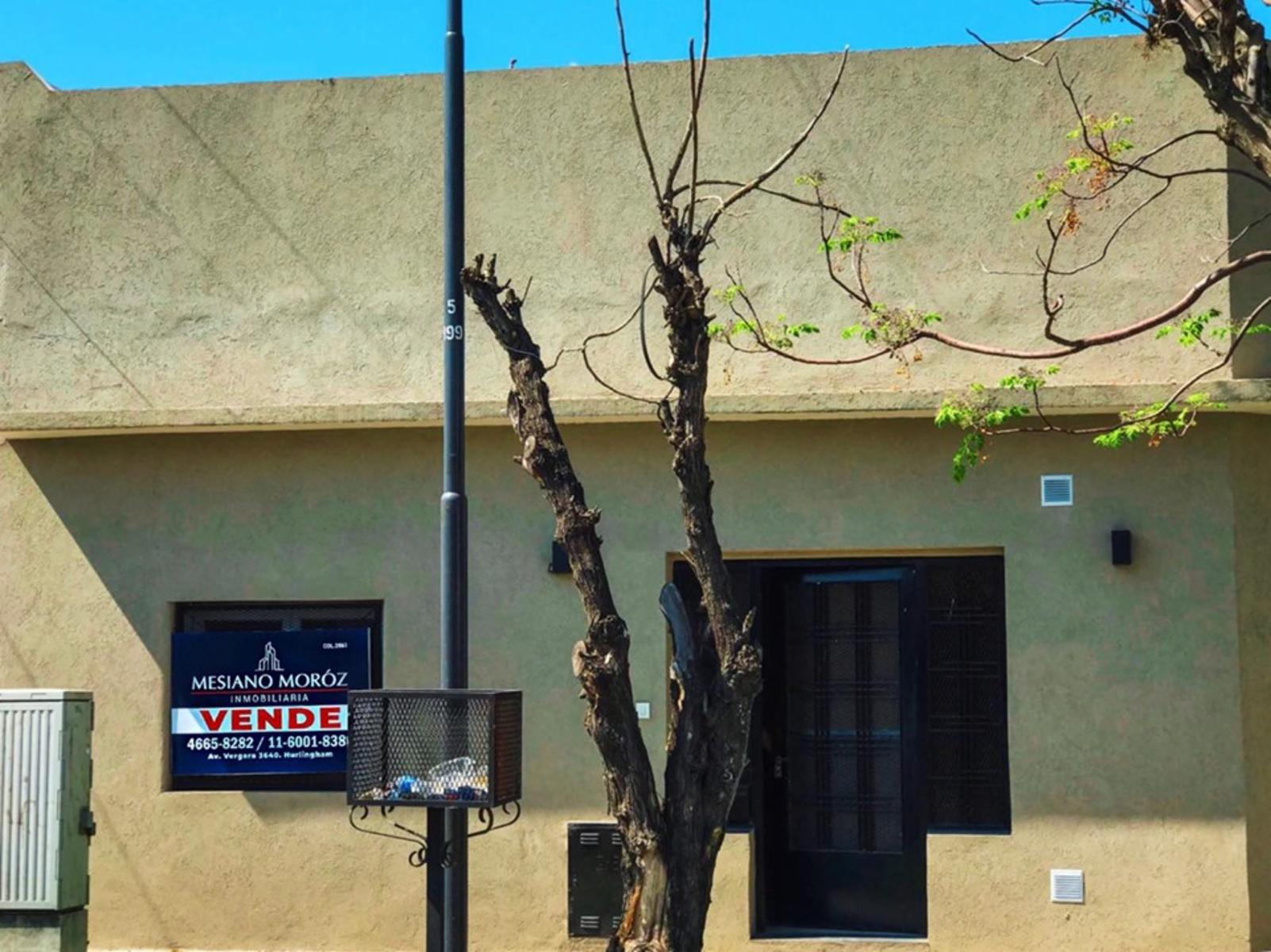 Casa totalmente reciclada a nueva a una cuadra de Av. Roca