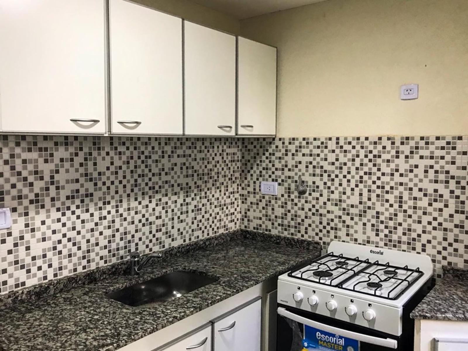 Esquel esquina Gurruchaga · Hurlingham — foto 3