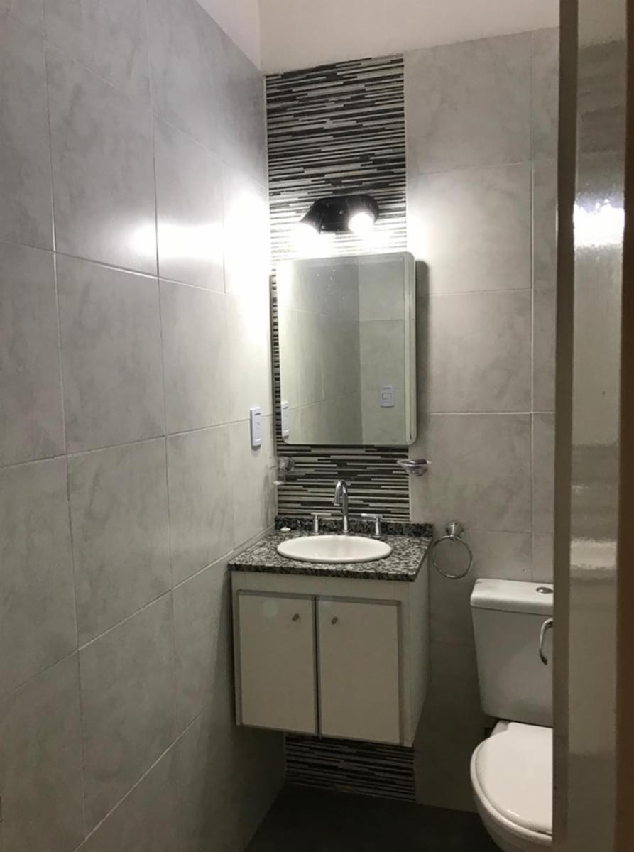 Esquel esquina Gurruchaga · Hurlingham — foto 4