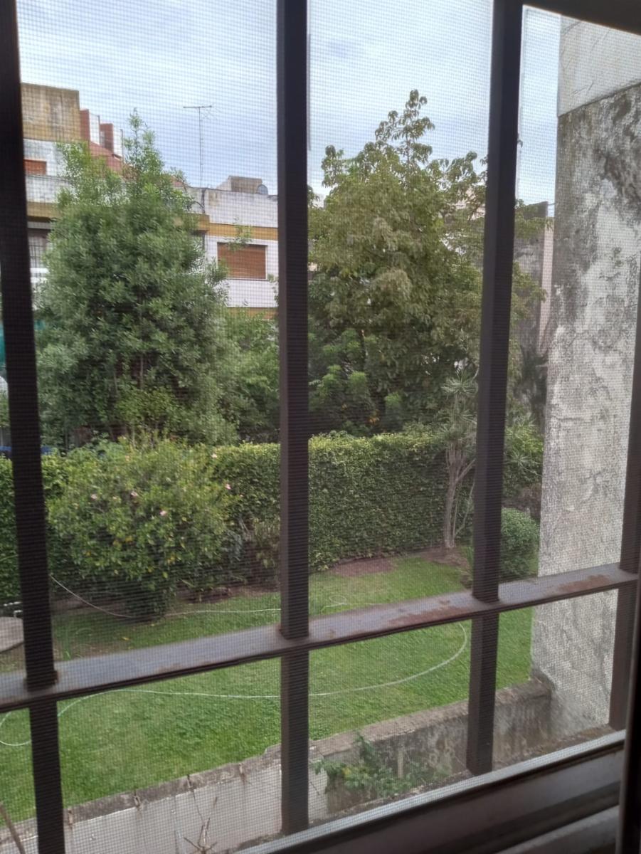 ESTEBAN ADROGUE 1249 · Almirante Brown — foto 14