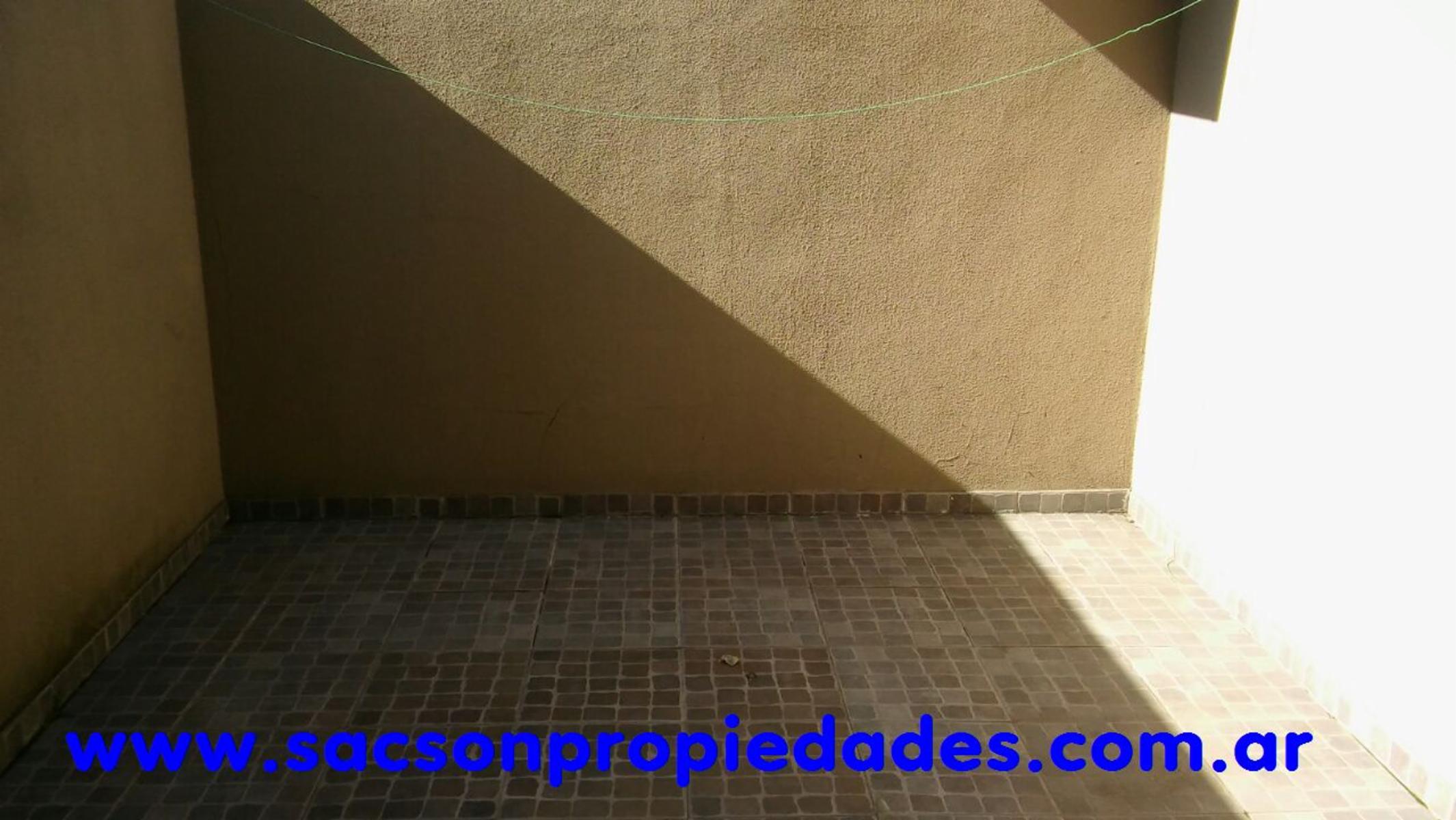 Lamadrid al 300 · La Matanza — foto 8