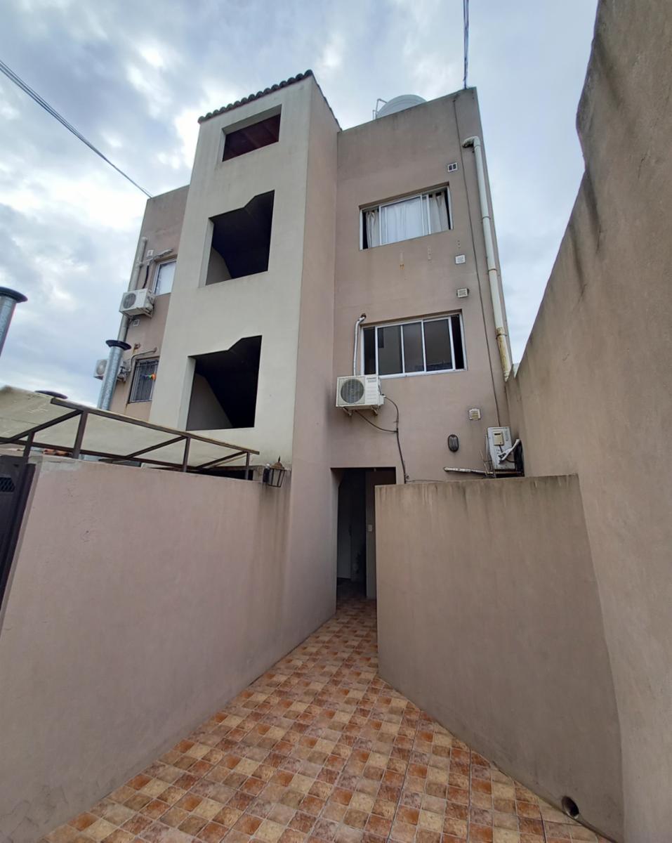 Emilo Mitre 400 · La Matanza — foto 14