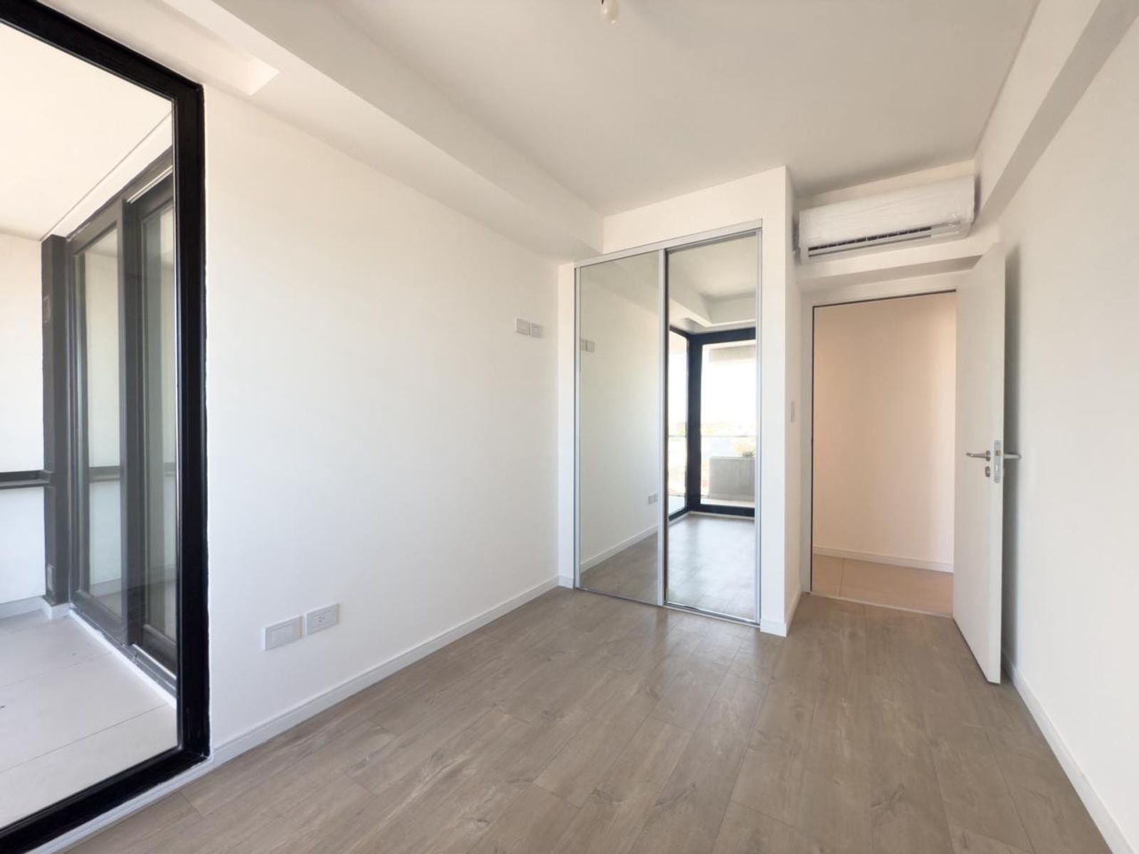 ALBERDI 6950 · Mataderos — foto 4