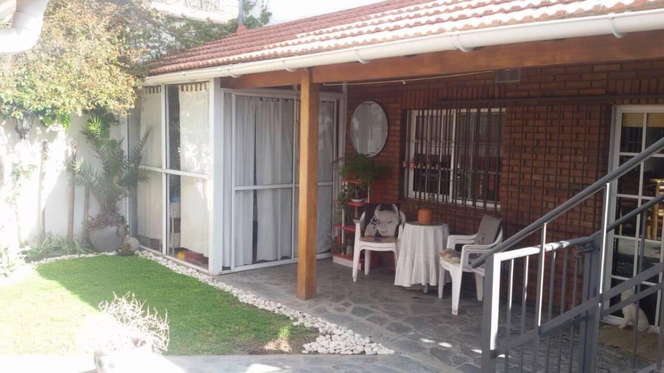 Alfonso XIII 1010 · Almirante Brown — foto 14