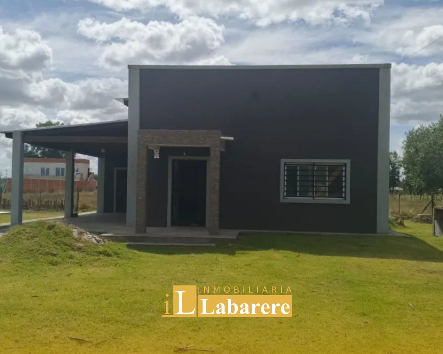 Quinta A Estrenar En Brandsen - Barrio La Parada - 1889 M2