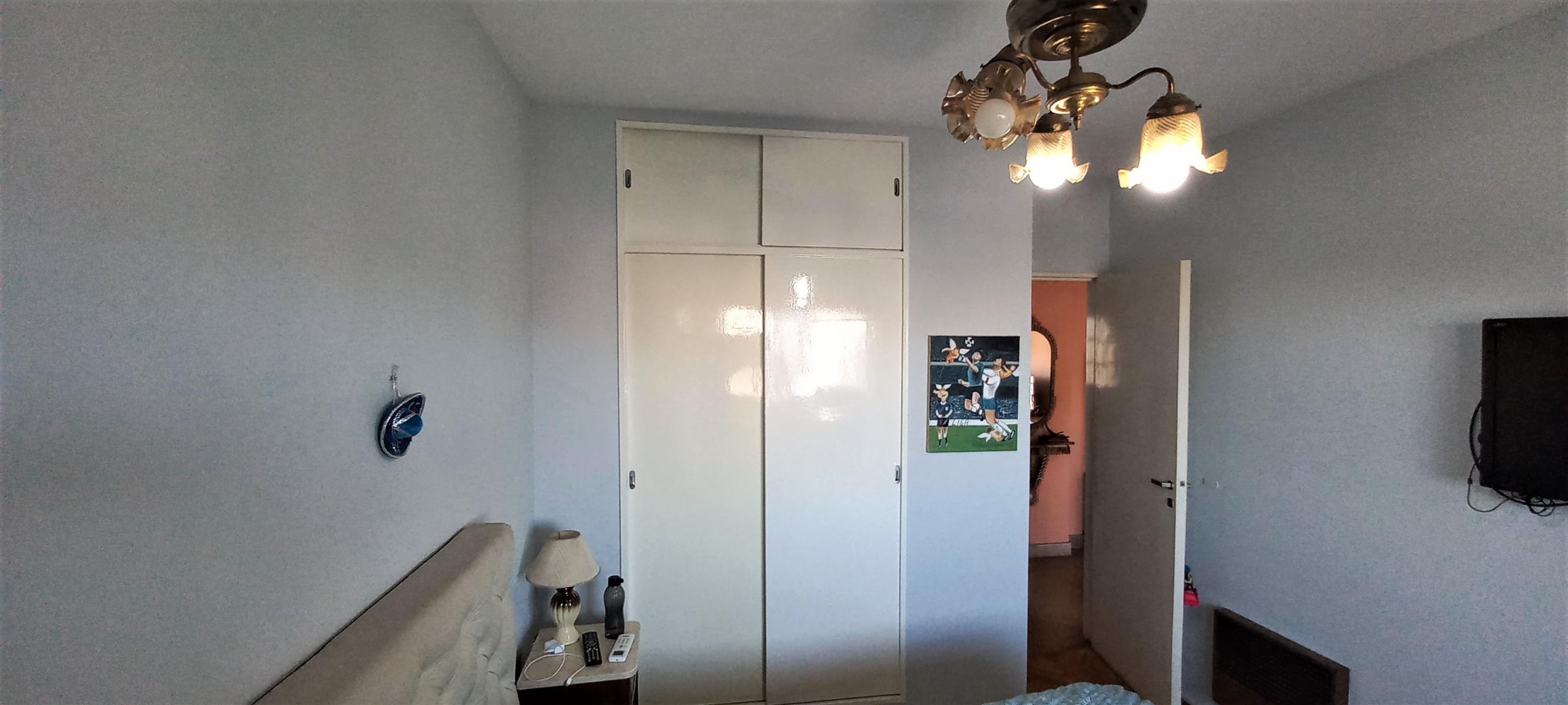 HIPOLITO YRIGOYEN 4934 · Lanús — foto 12
