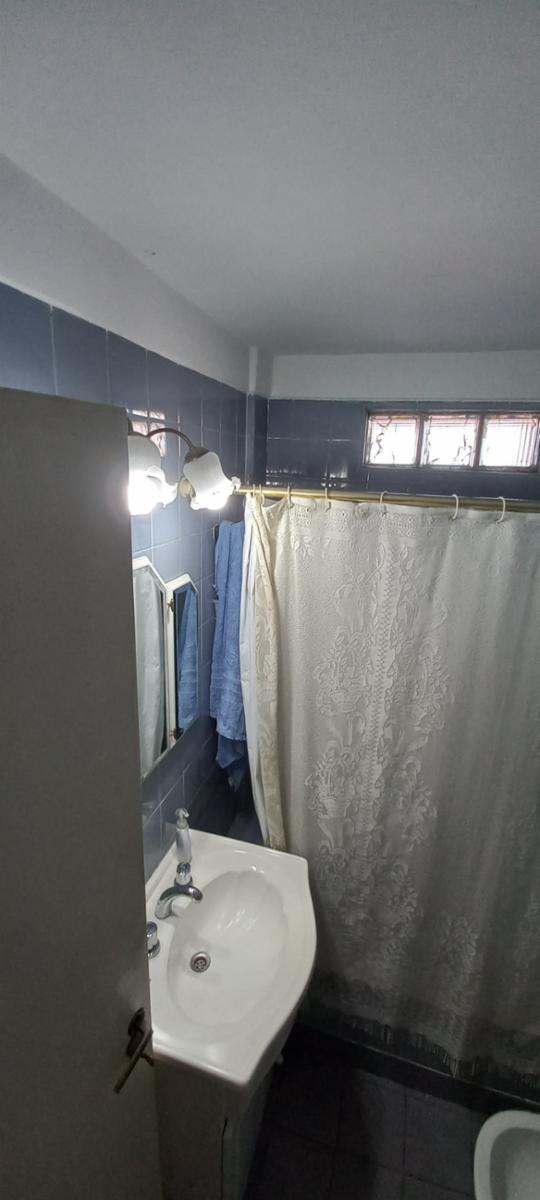 HIPOLITO YRIGOYEN 4934 · Lanús — foto 16