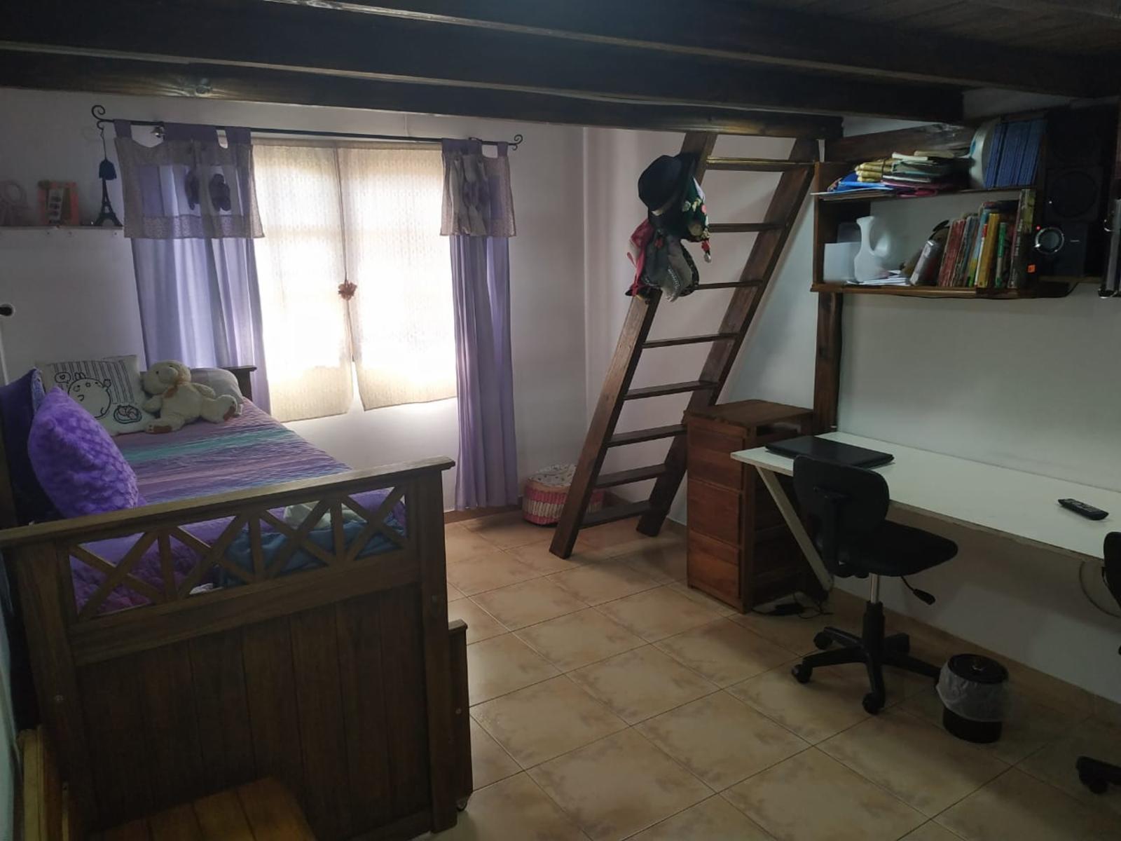 Excelente Duplex 4 ambientes con cochera en Villa Luzuriaga - Consulte 