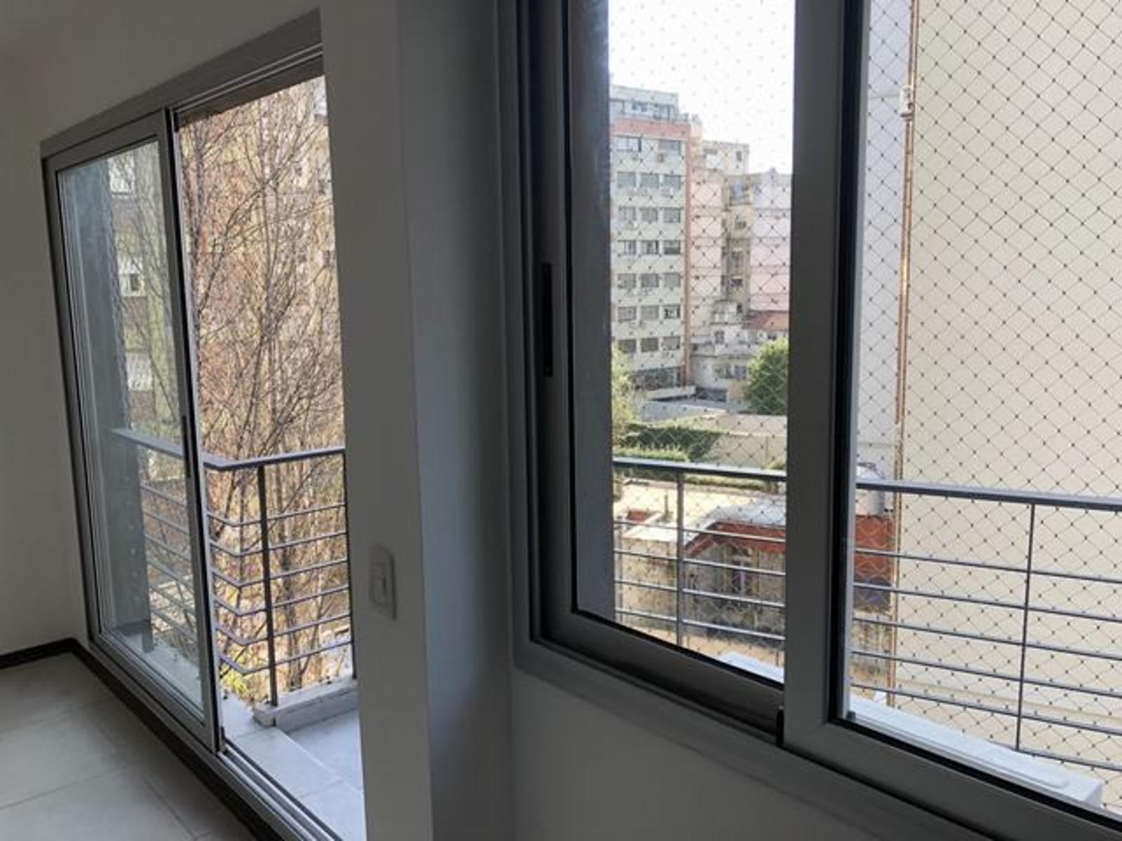 Monroe 3113 · Coghlan — foto 11
