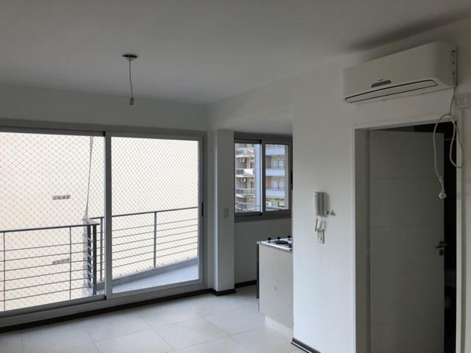 Monroe 3113 · Coghlan — foto 13
