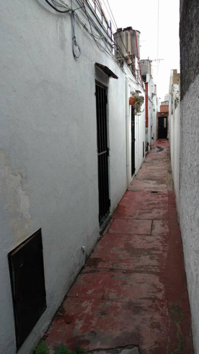 CASTRO 2450, Villa Libertad, General San Martín · San Martín — foto 3