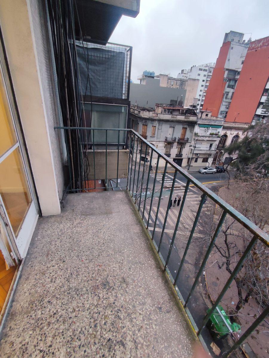 Hipólito Yrigoyen 2200 · Balvanera — foto 16