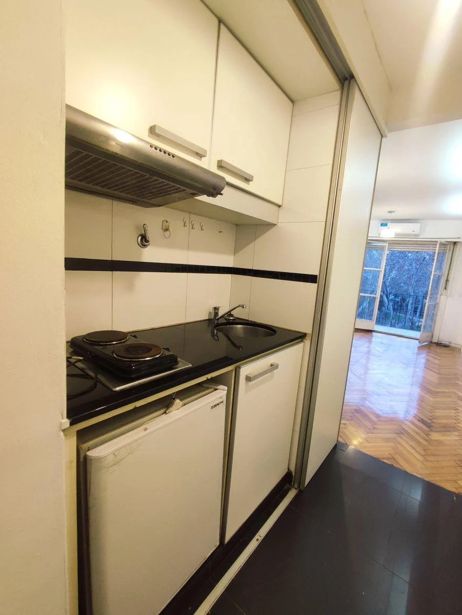Hipólito Yrigoyen 2200 · Balvanera — foto 8