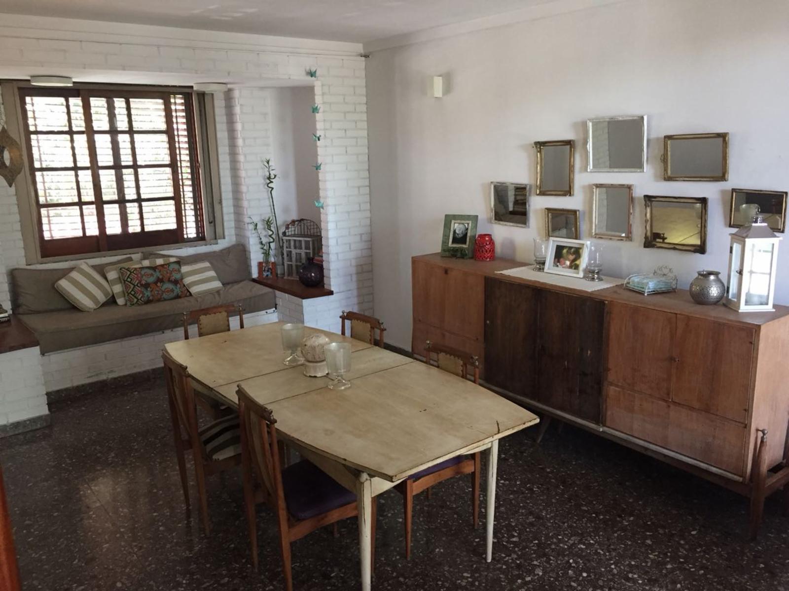 Luis Pasteur 2200 · Morón — foto 3
