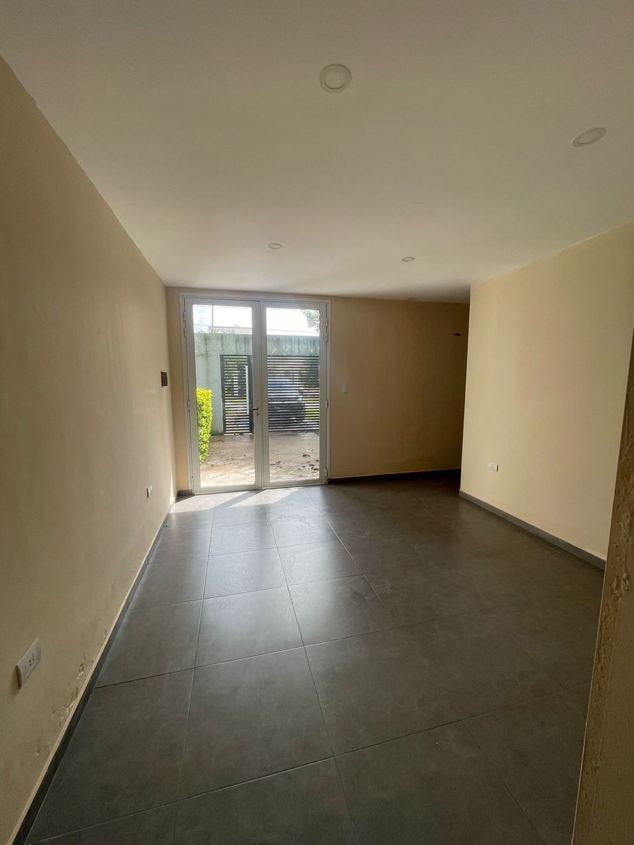EN VENTA PROPIEDAD DE DUPLEX DOS DORMITORIOS EN YERBA BUENA · Yerba Buena — foto 5