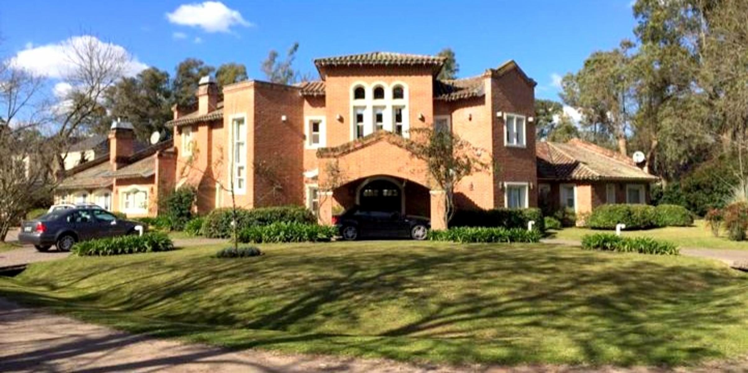 Magnifica Casa 5 ambientes - Country Club San Diego