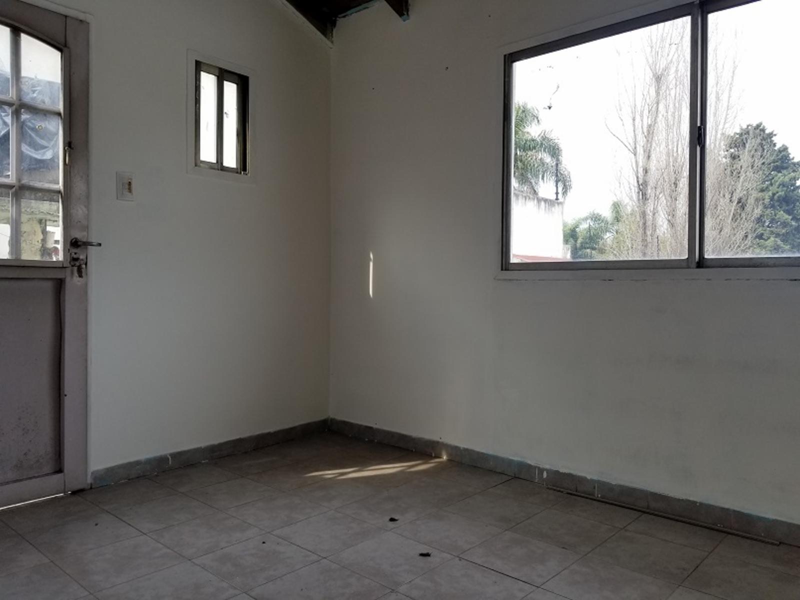 Otero 200 · Ituzaingó — foto 4