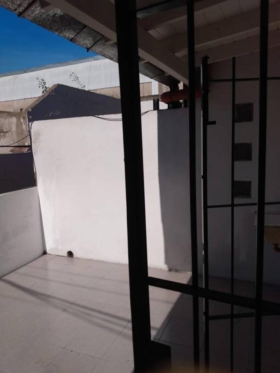 Moisés Lebensohn 1000 · Pompeya — foto 13