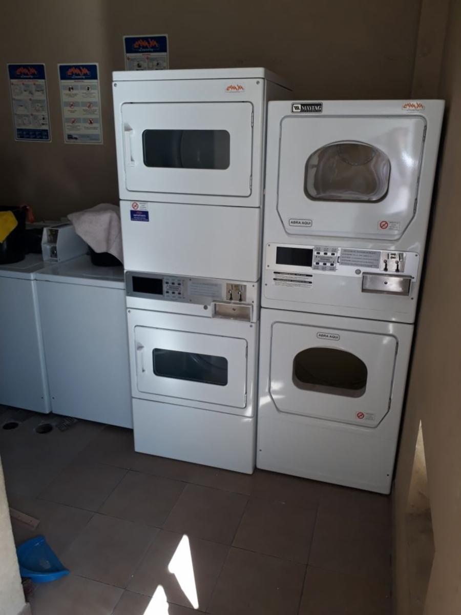 Monoambiente Corrientes al 6400 con cochera piso 9 vista a parque Pileta SUMA Laundry