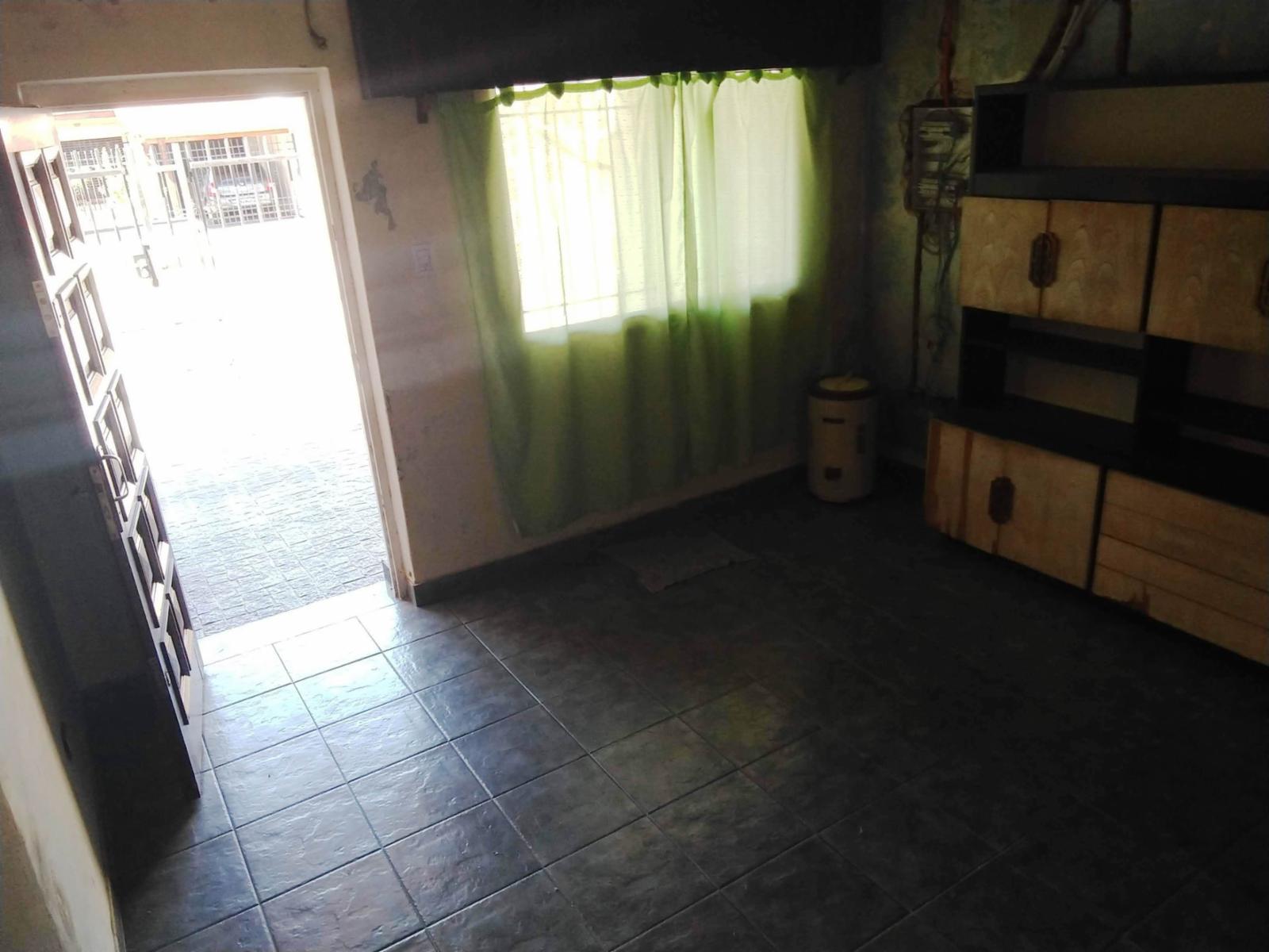 Haefreinge 1231 · Morón — foto 6